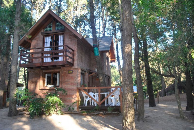 CABAÑAS: ANTONIO Y PABLO. de Poetas del Bosque